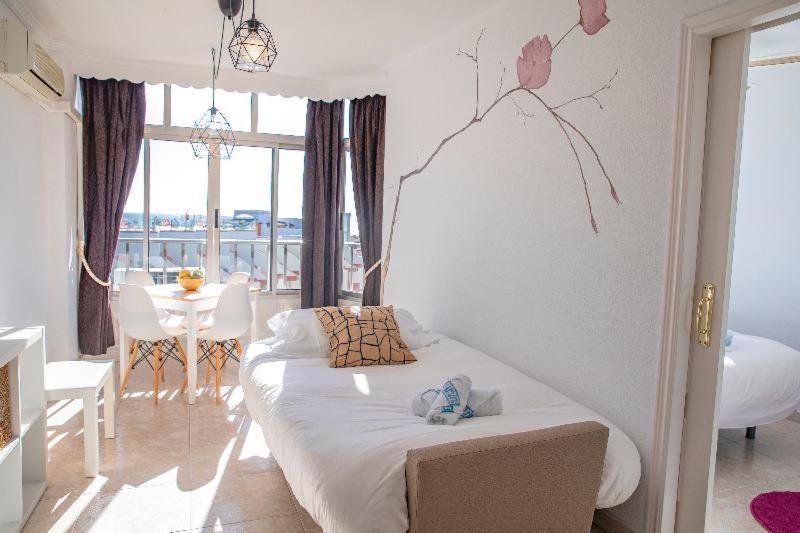 Palm Beach Club Apartamentos Carihuela Torremolinos Rom bilde
